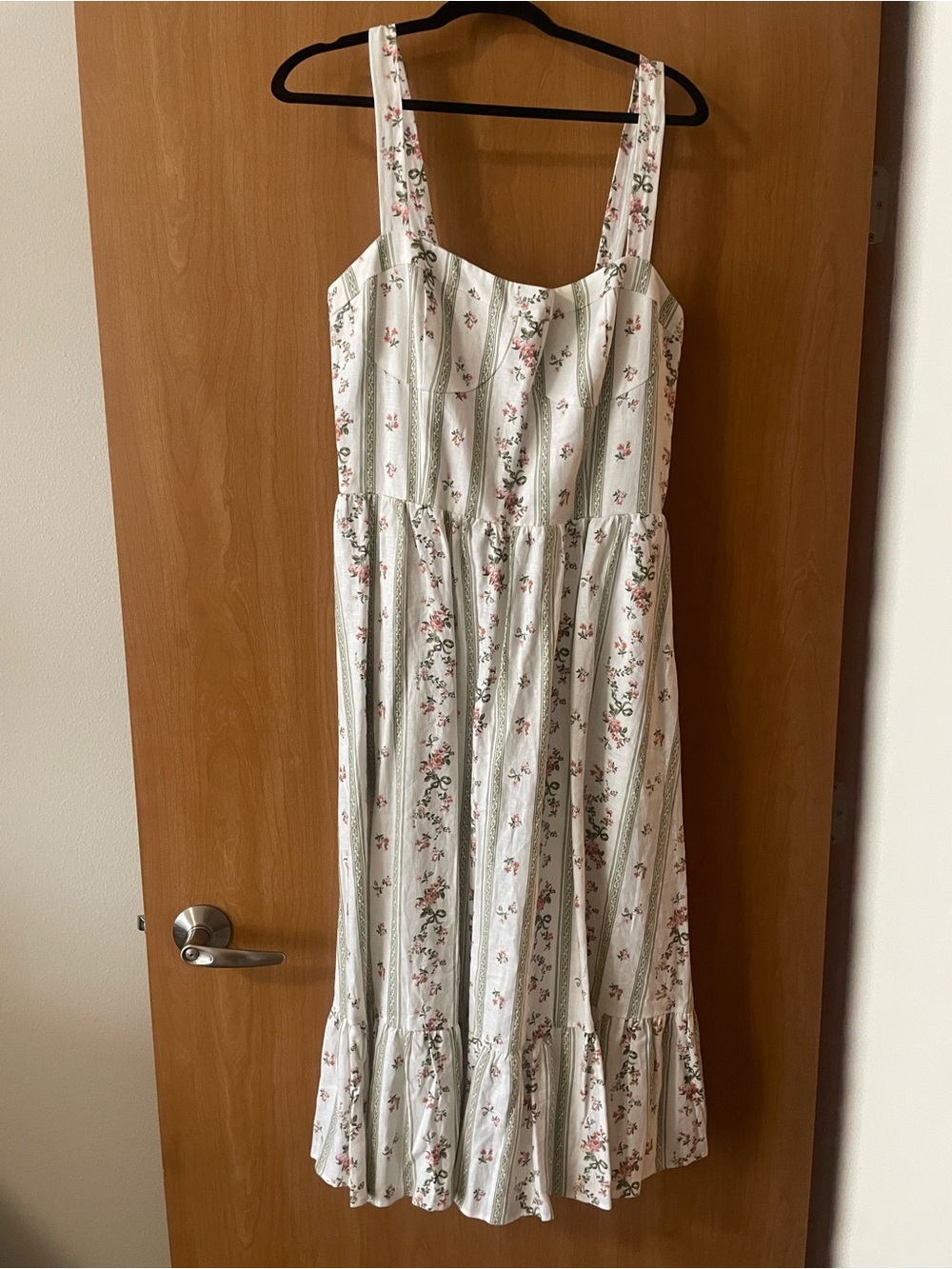 Reformation Maegan Floral Midi Dress in Cream and Green (Heath)